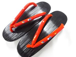 漆塗り　桐下駄(23.5センチ)